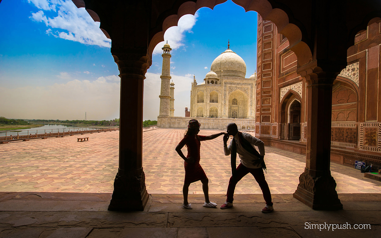 Taj Mahal Couple Photoshoot Pre Wedding Photography In Taj Mahal Pre