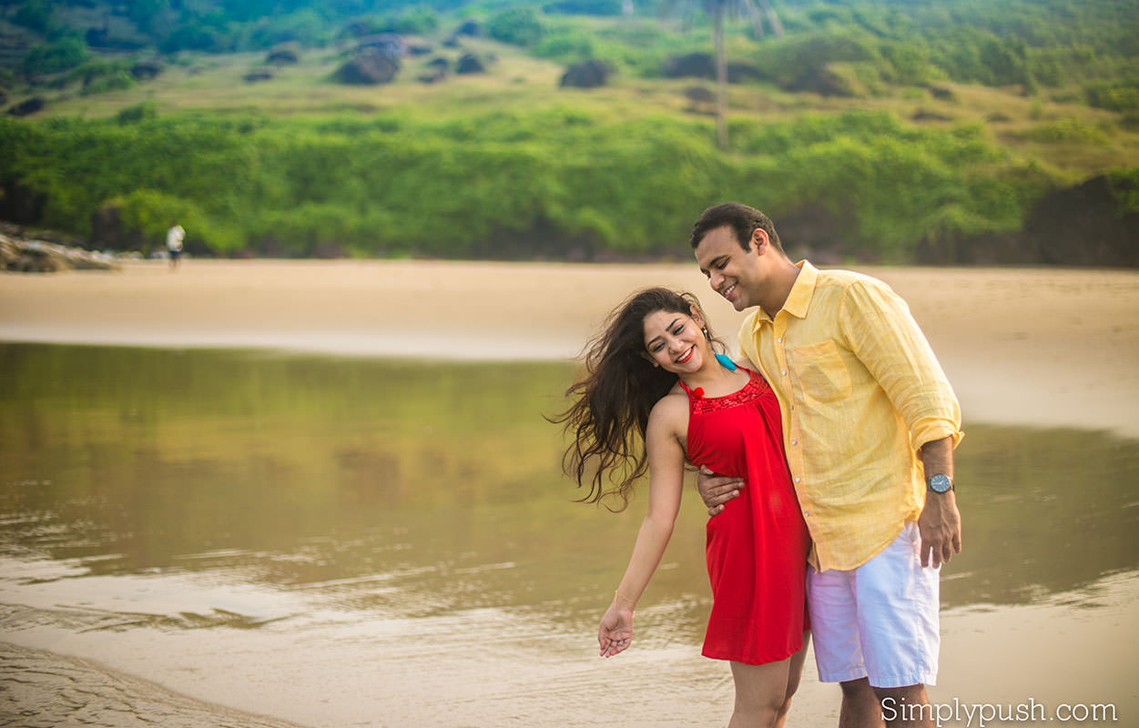 Private Beach Photoshoot in North Goa by Professional Photographer -  AccessTravels